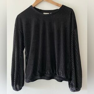 Dantelle Ribbed Black Velour Flowy Long Sleeve Top